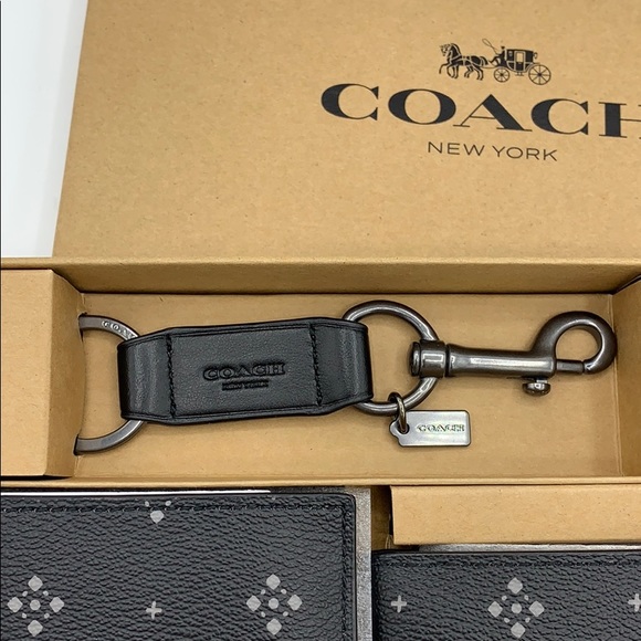 Coach boxed 3 in 1 Wallet GIFT SET - Picture 6 of 6